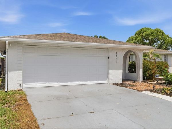 9105 HUNT CLUB LANE , PORT RICHEY, FL 34668