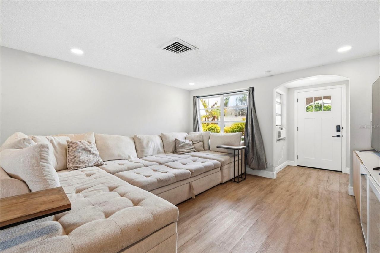 9105 Hunt Club Lane , Port Richey, FL 34668 Photo