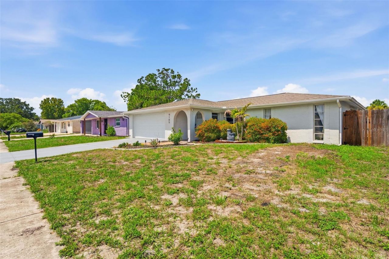 9105 Hunt Club Lane , Port Richey, FL 34668 Photo