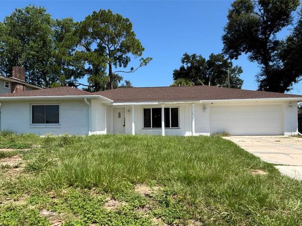 212 OVERLOOK DRIVE , WINTER HAVEN, FL 33884