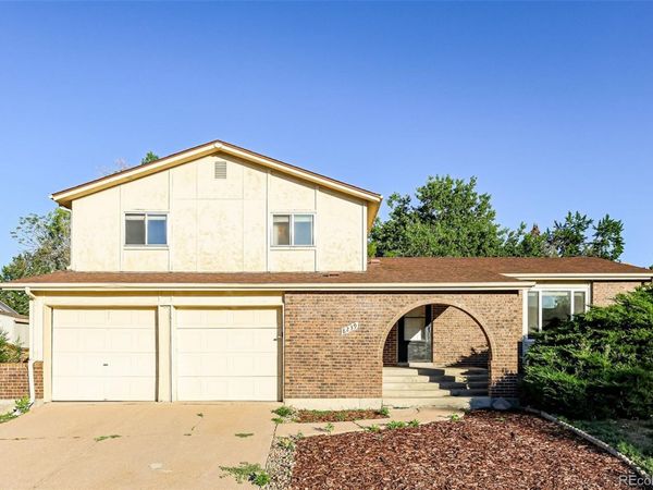 8239 Quay Drive , Arvada, CO 80003