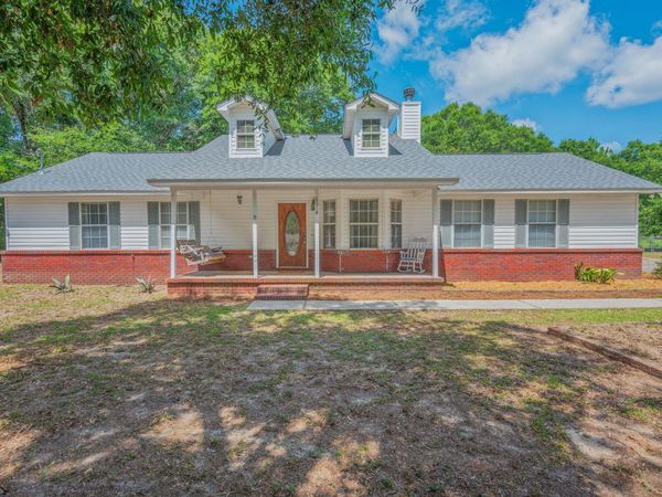 6014 Robin Road, Crestview, FL 32539