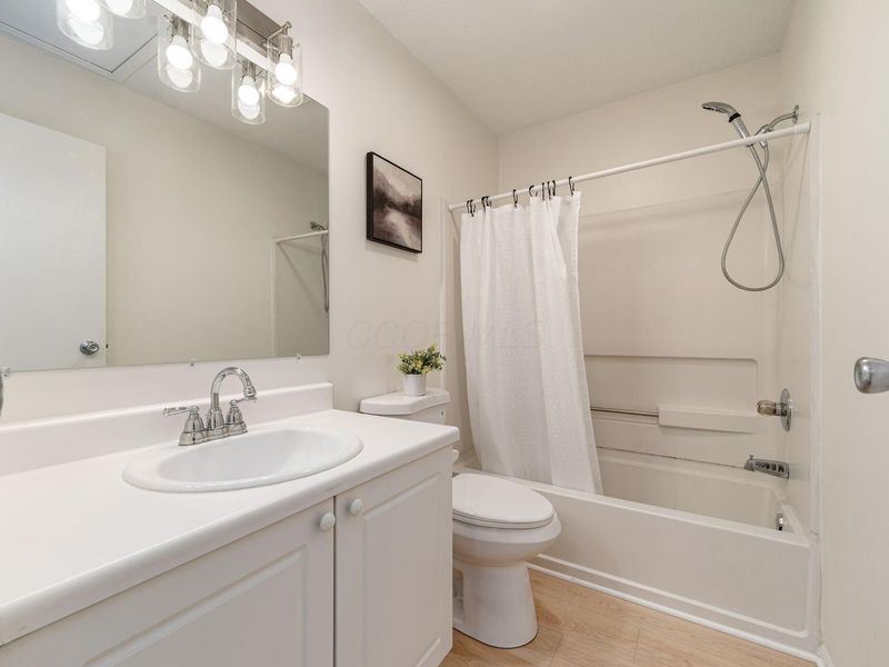 1646 Bennigan Drive , Unit 175D, Hilliard, OH 43026 Photo 16