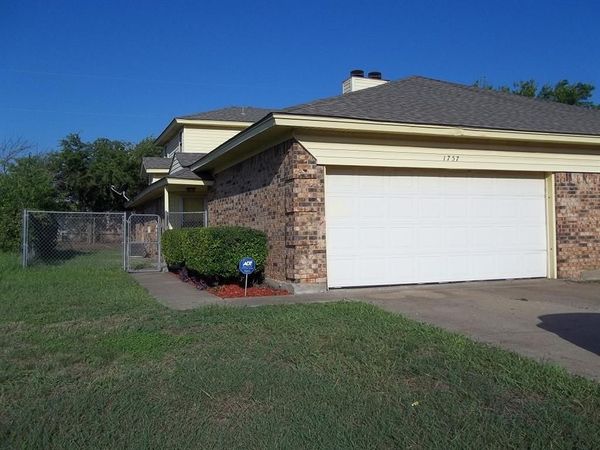 1757 Carrington Drive, Glenn Heights, TX 75154