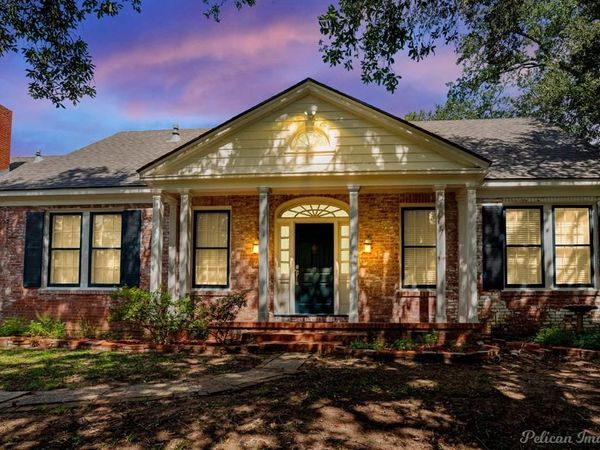 120 Texas Street , Natchitoches, LA 71457