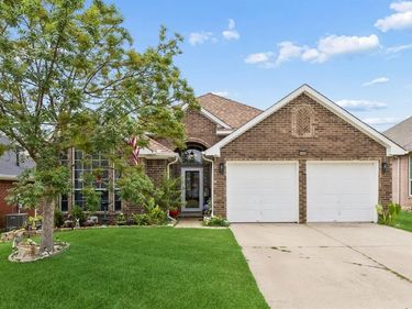 4600 Angelina Way, Fort Worth, TX 76137