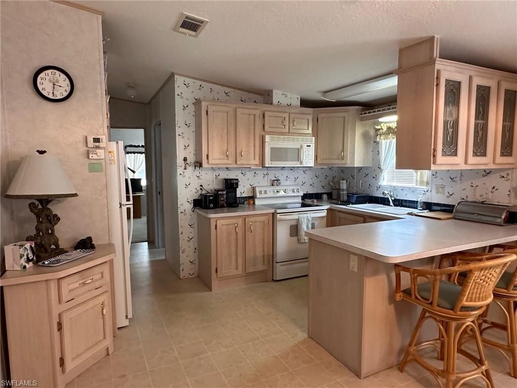 1307 Silver Lakes Blvd, Naples, FL 34114 Photo
