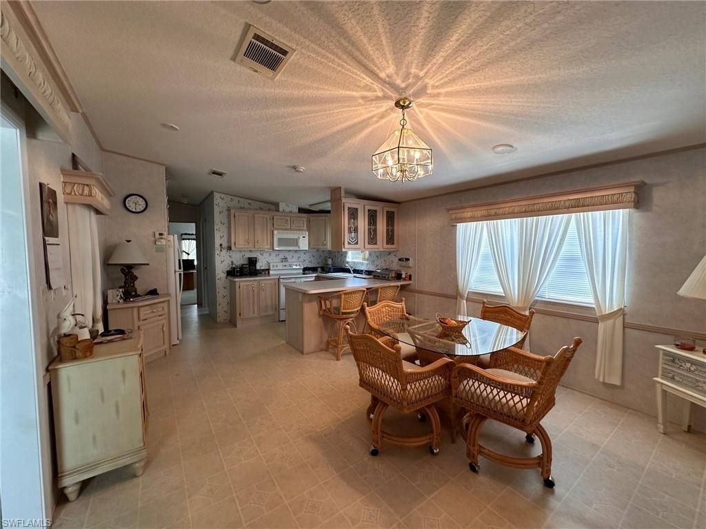 1307 Silver Lakes Blvd, Naples, FL 34114 Photo