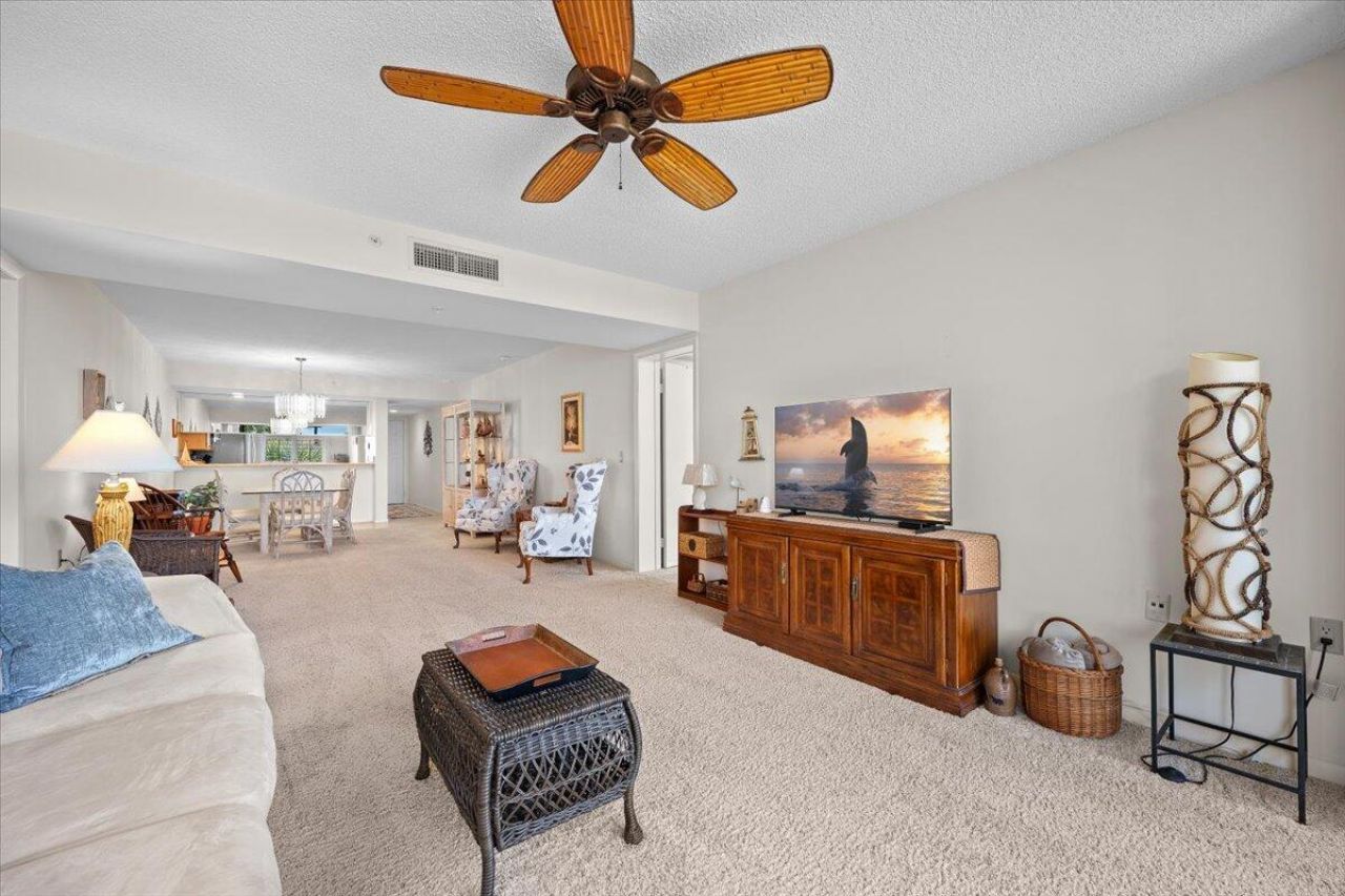 2001 Marina Isle Way, Unit 405, Jupiter, FL 33477 Photo