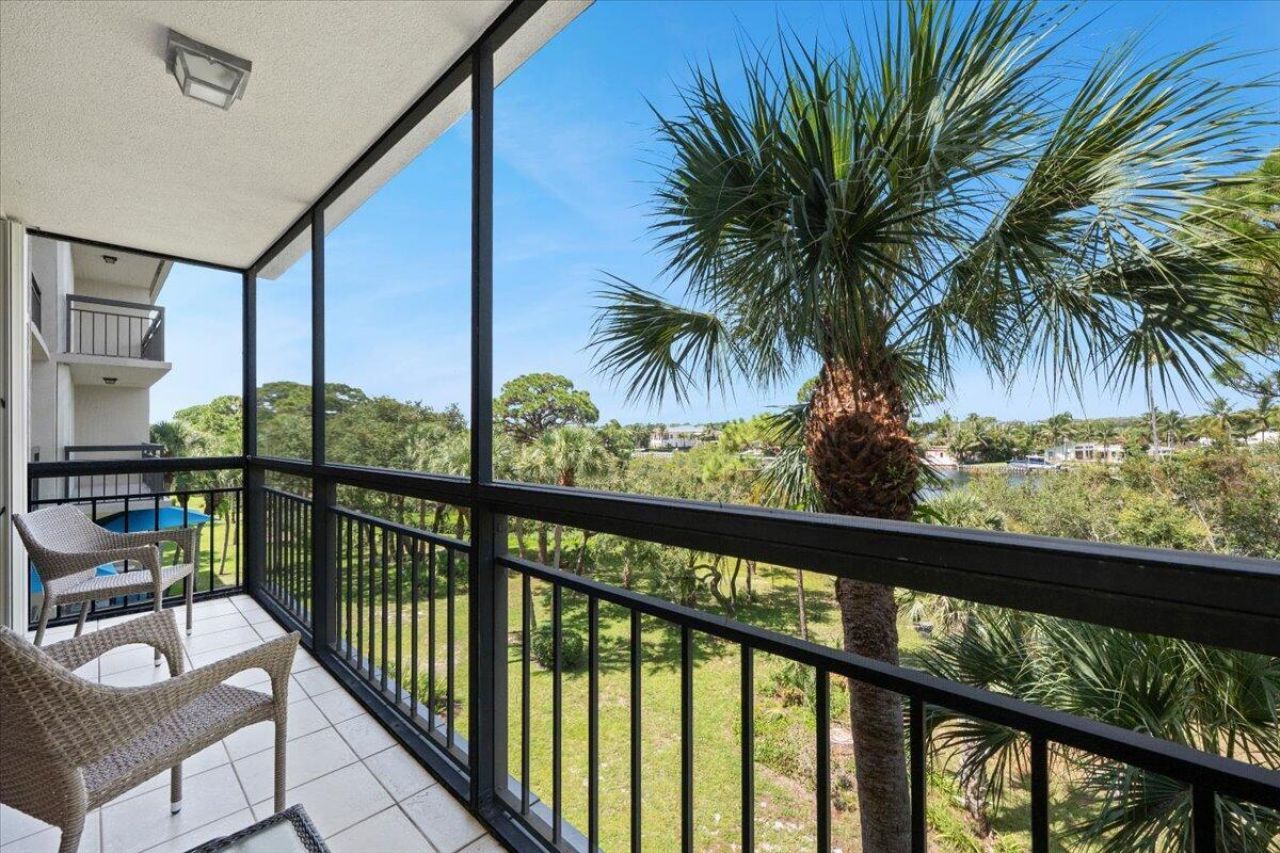 2001 Marina Isle Way, Unit 405, Jupiter, FL 33477 Photo