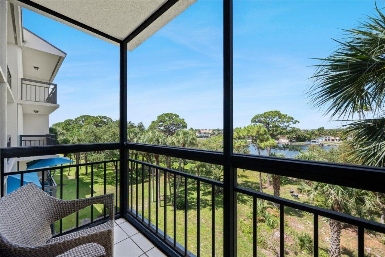 2001 Marina Isle Way, Unit 405, Jupiter, FL 33477 Photo
