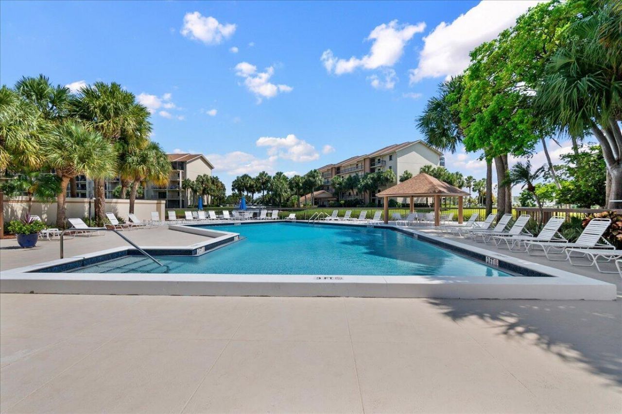 2001 Marina Isle Way, Unit 405, Jupiter, FL 33477 Photo