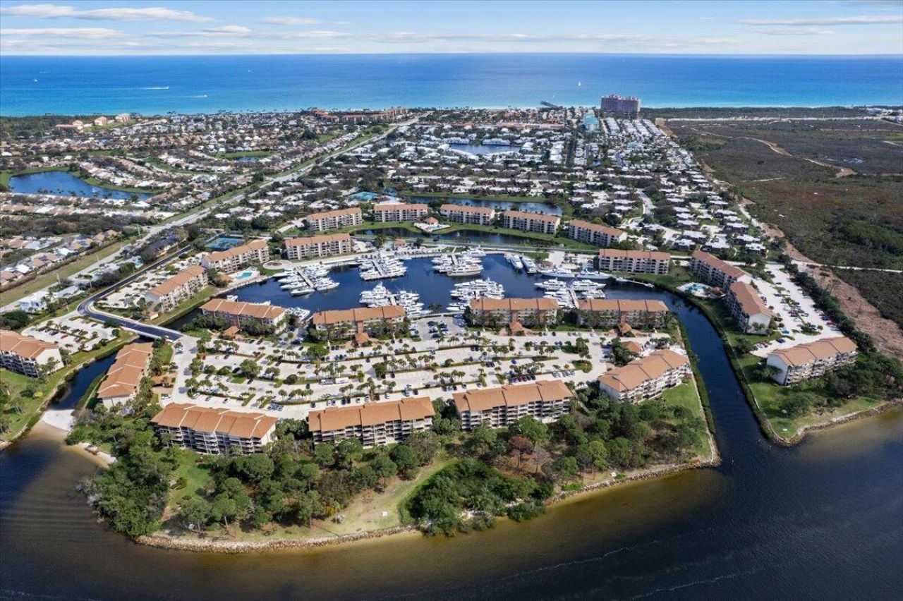 2001 Marina Isle Way, Unit 405, Jupiter, FL 33477 Photo