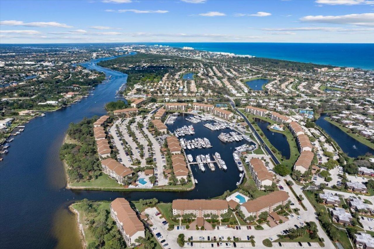 2001 Marina Isle Way, Unit 405, Jupiter, FL 33477 Photo