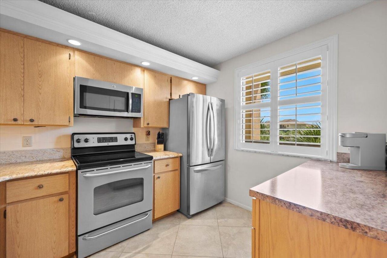 2001 Marina Isle Way, Unit 405, Jupiter, FL 33477 Photo