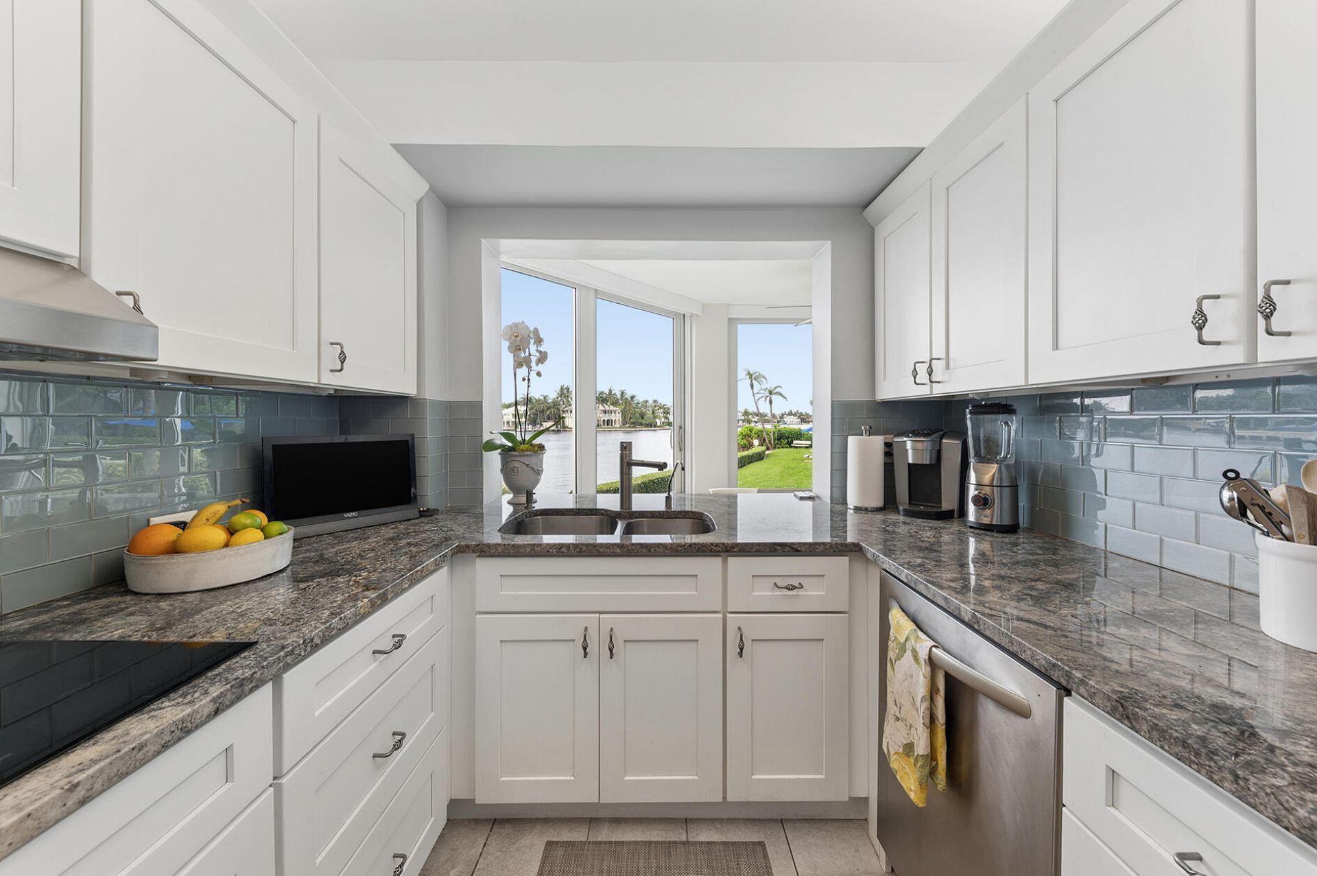 555 SE 6th Avenue, Unit 1B, Delray Beach, FL 33483 Photo