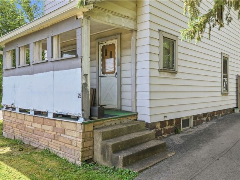 22 Spring Street , Struthers, OH 44471 Photo 3