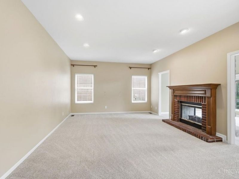 7843 Lake Field Court, Deerfield Twp., OH 45040 Photo 5
