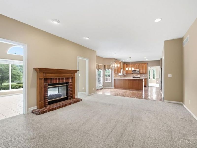 7843 Lake Field Court, Deerfield Twp., OH 45040 Photo 6