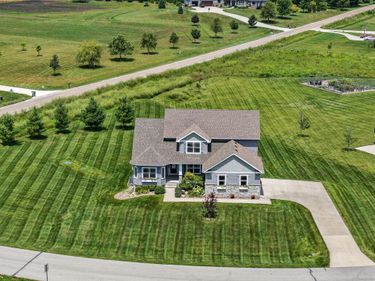 5215 Windrose Lane, Ames, IA 50014