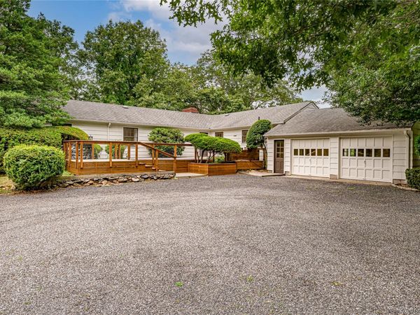 3 South Run , Cold Spring Harbor, NY 11724