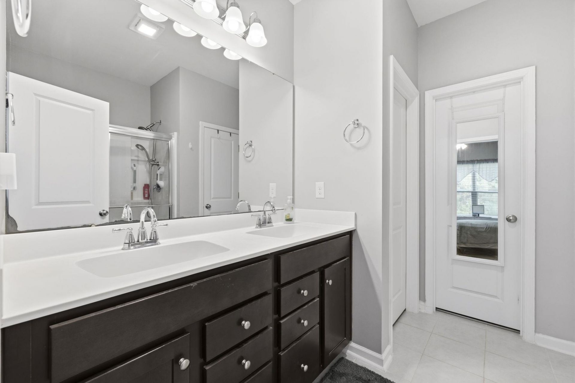 511 Carnaby Loop  Photo 22