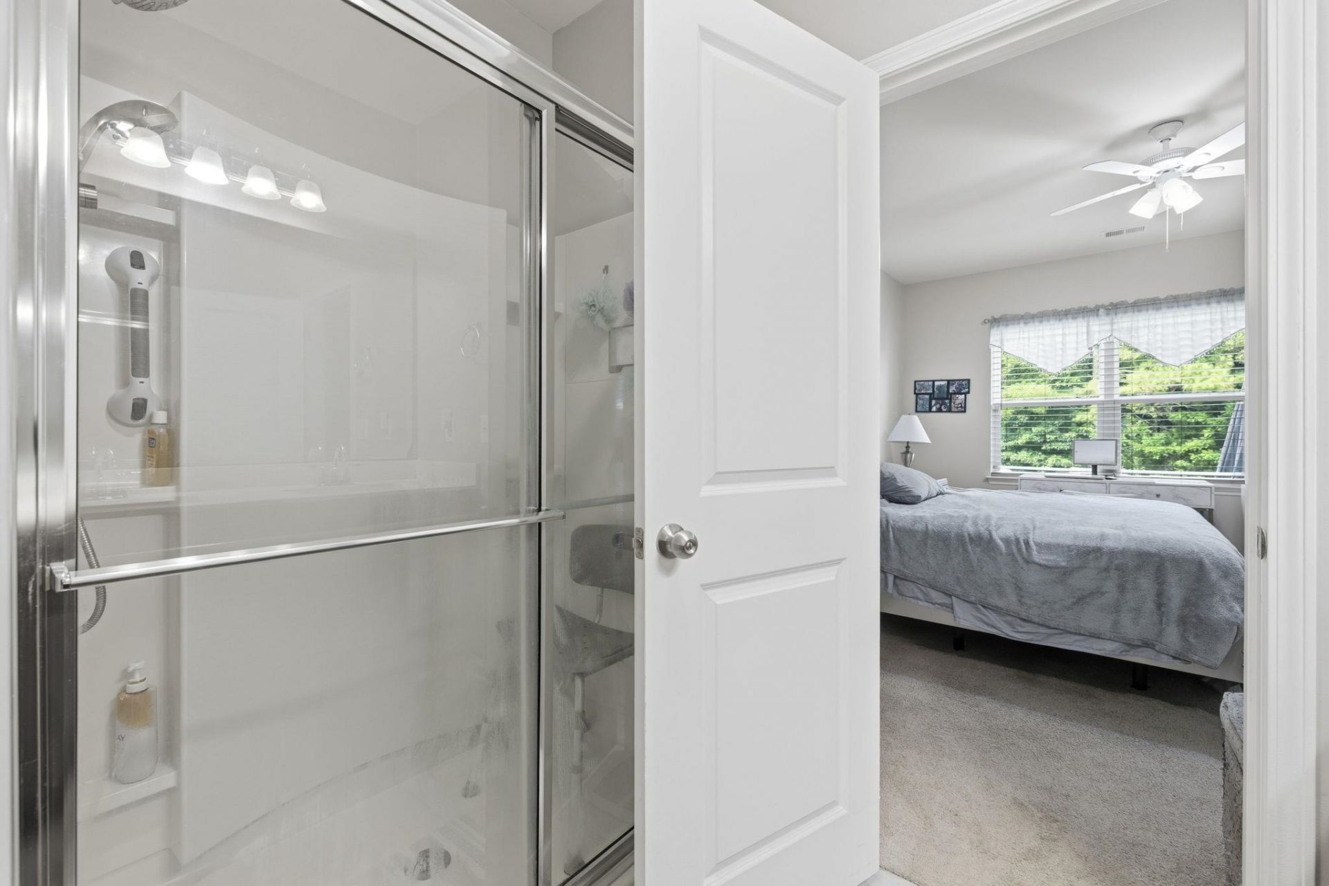 511 Carnaby Loop  Photo 24