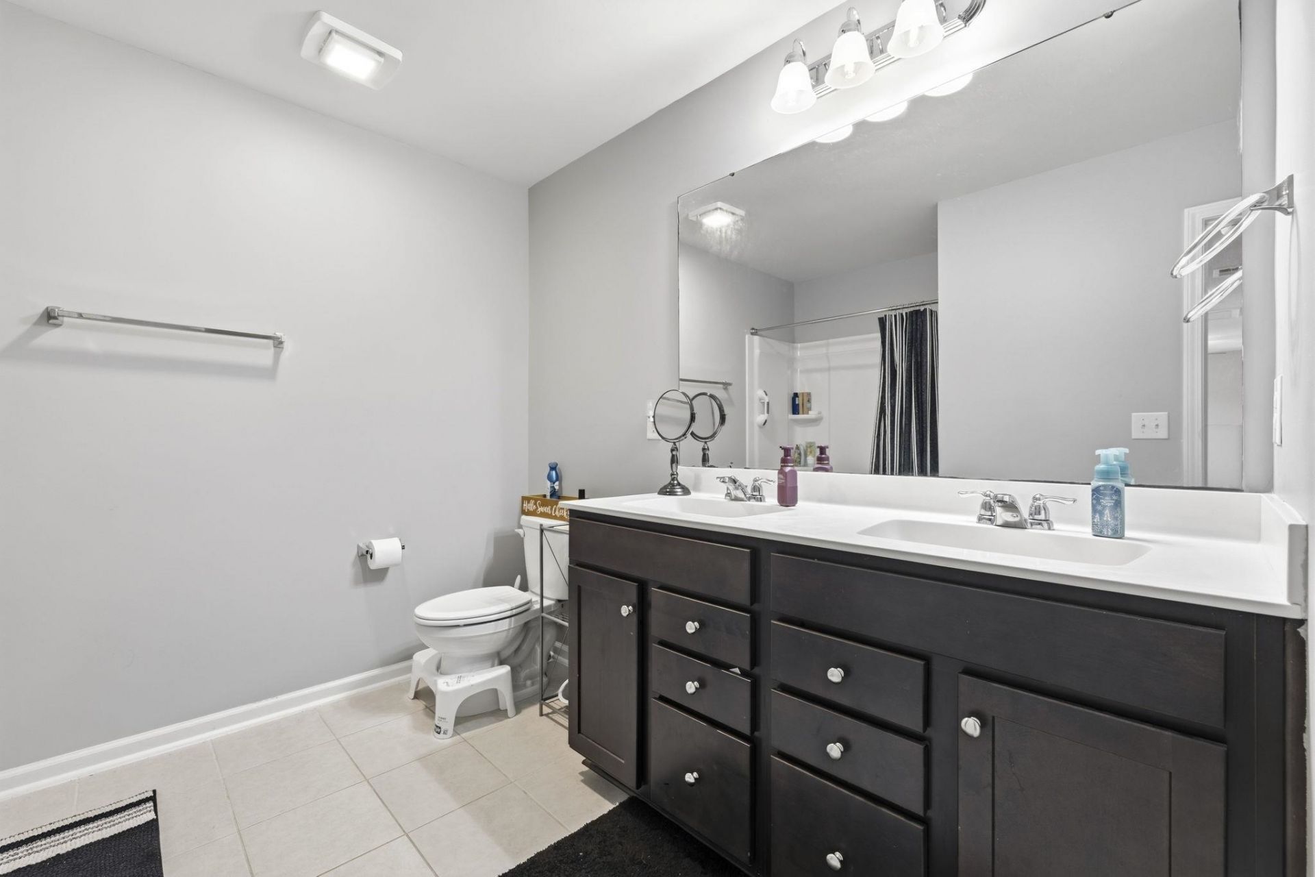 511 Carnaby Loop  Photo 27