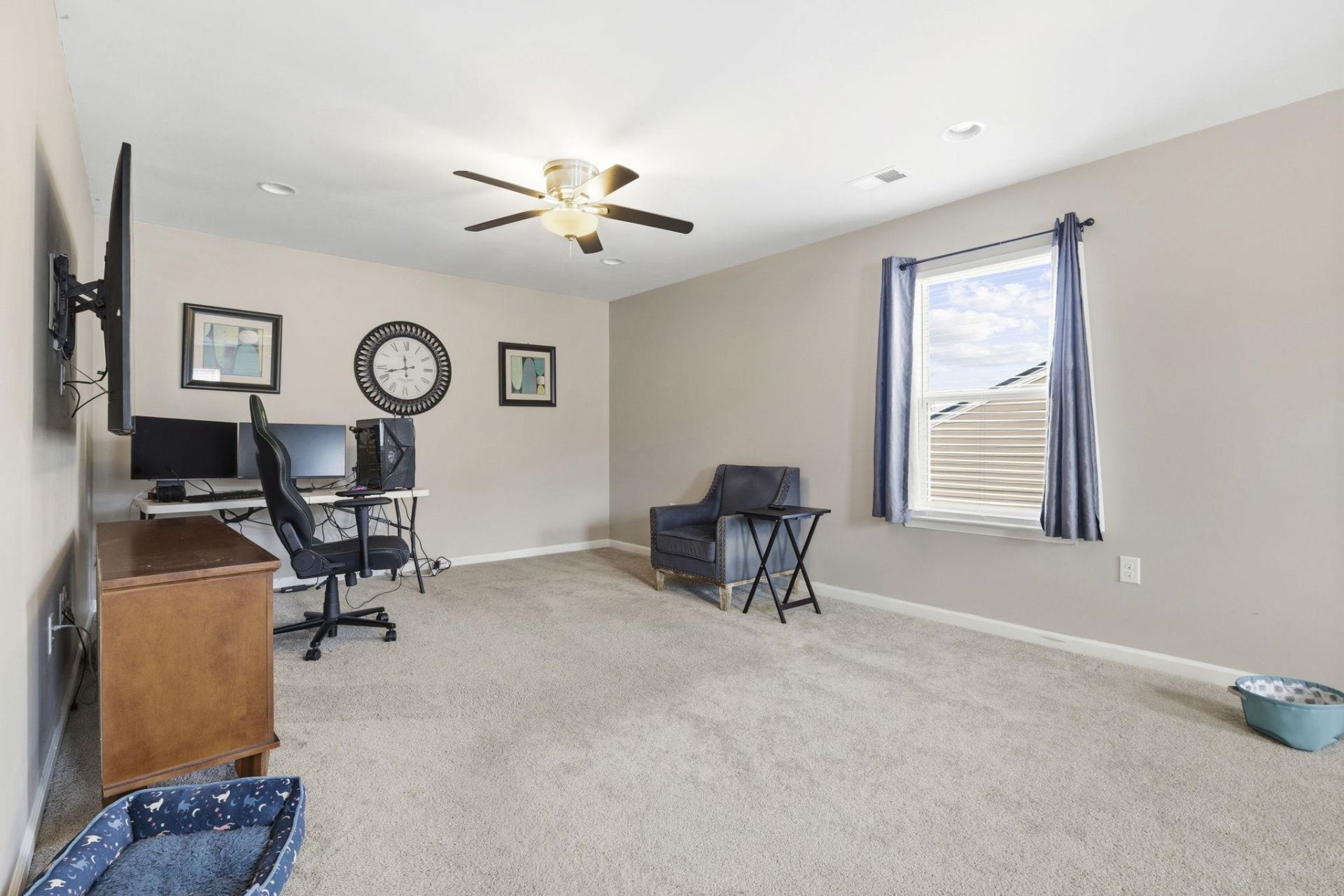 511 Carnaby Loop  Photo 30