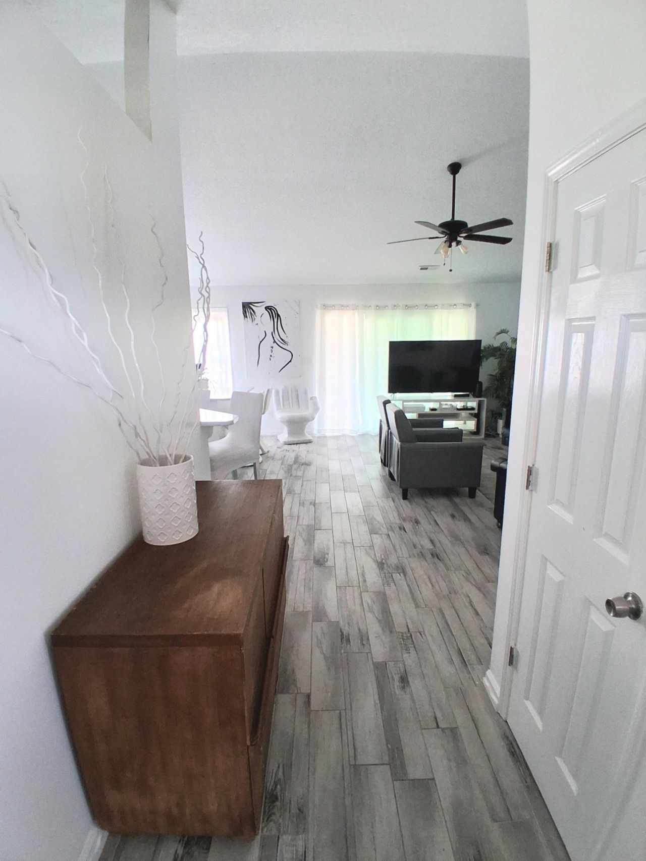 761 Drawbridge Dr. Photo 4