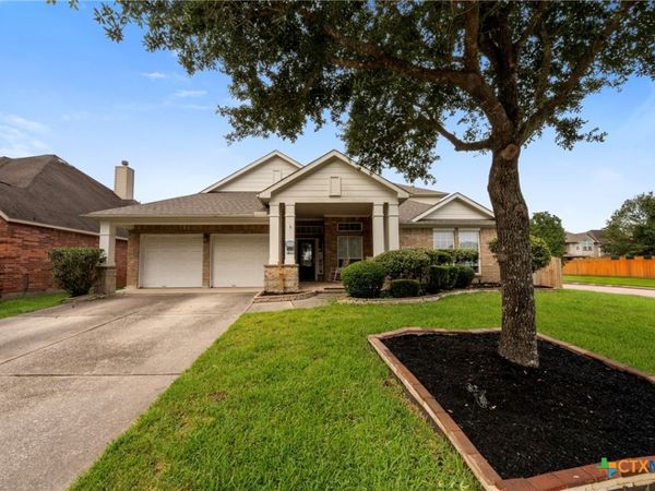 2521 Twisting Pine Court , Houston, TX 77345