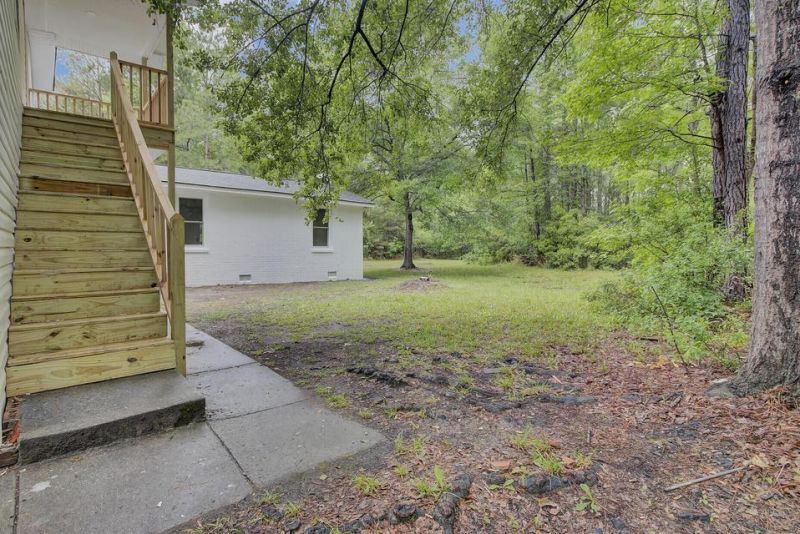 1822 Black Tom Road Photo 12