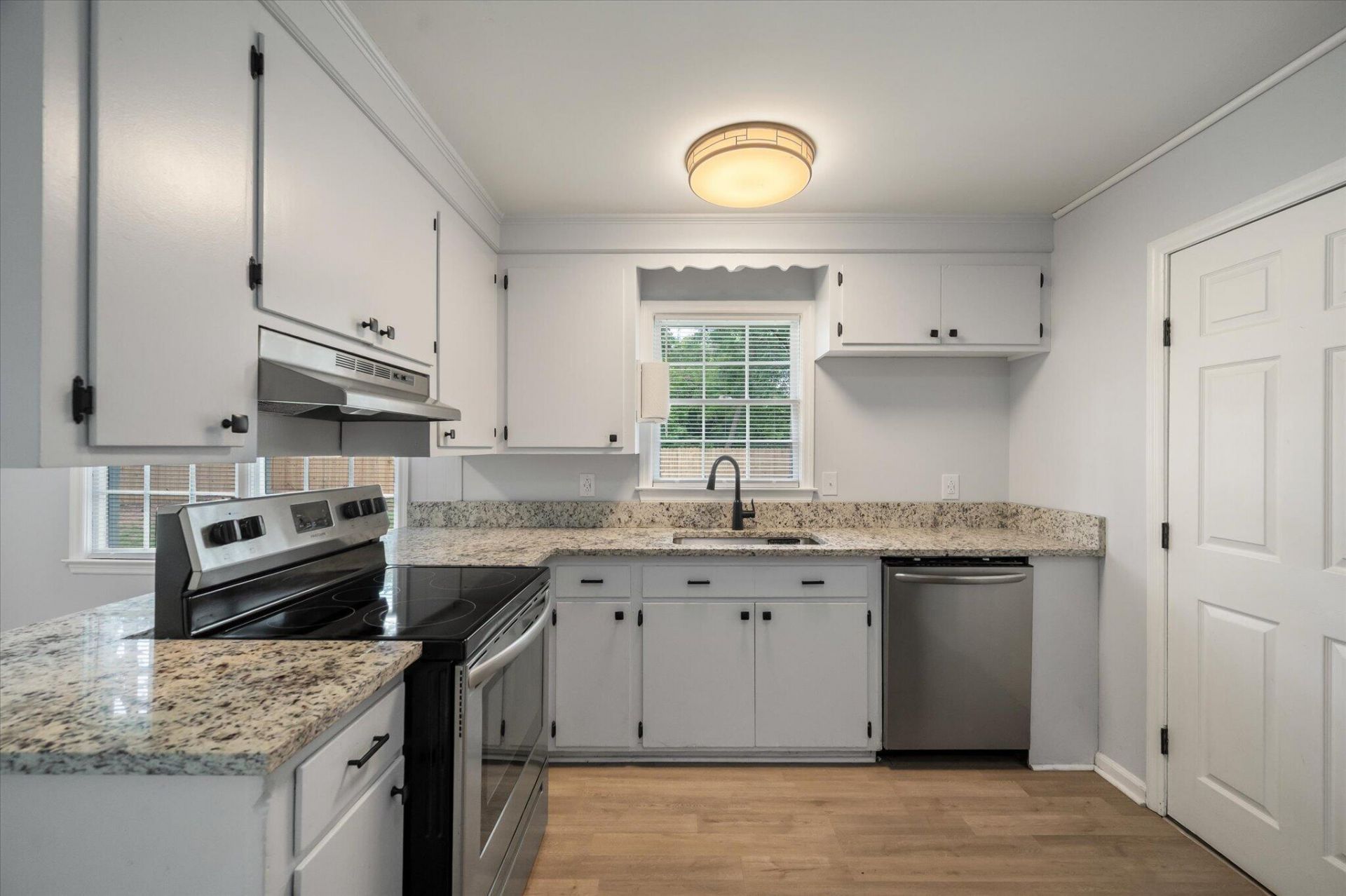 4494 Hardwood Street Photo 14