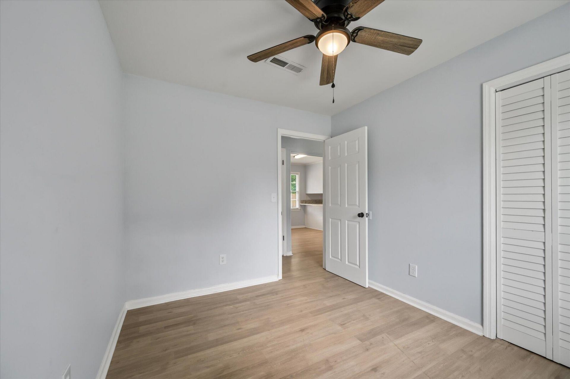 4494 Hardwood Street Photo 27