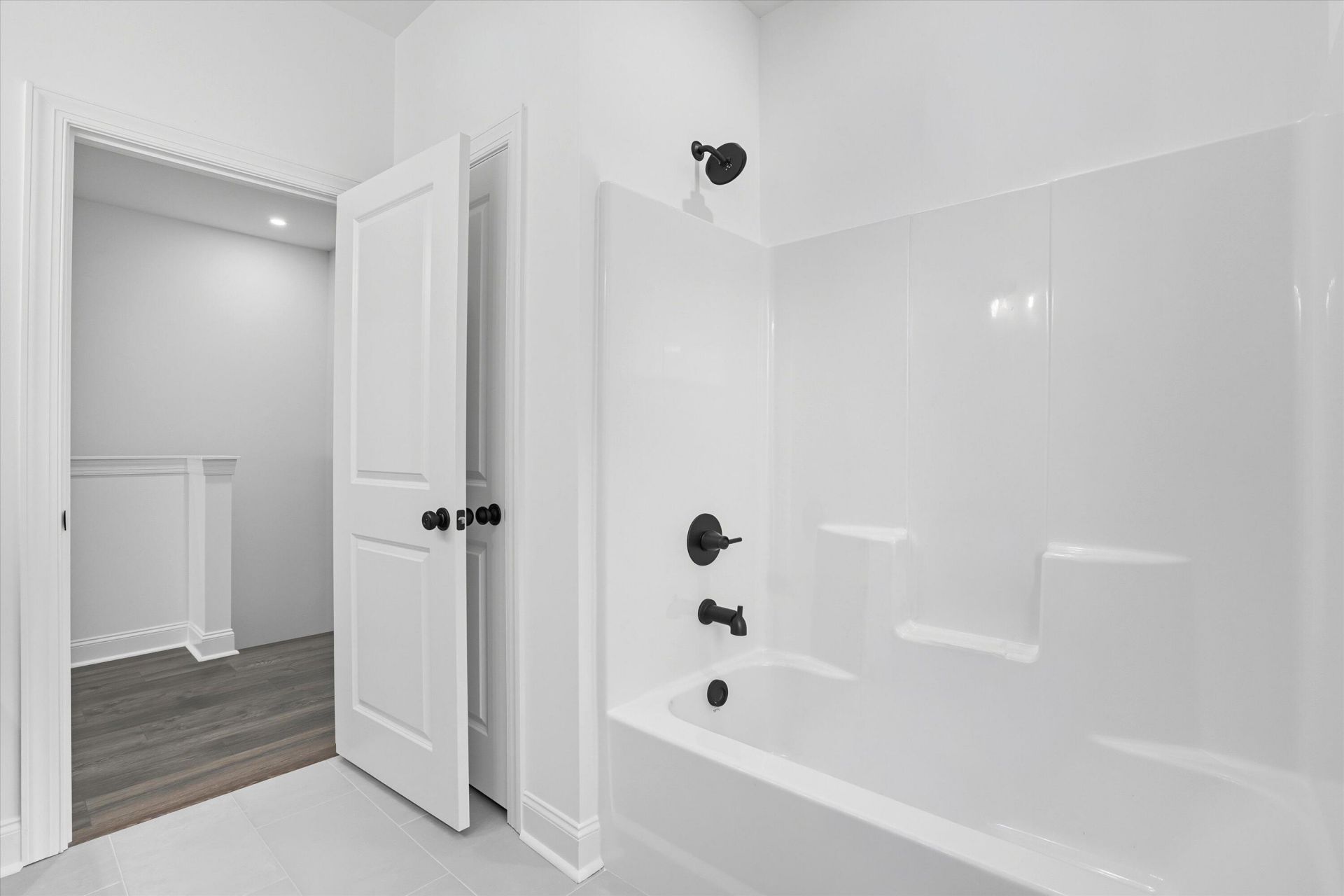 536 Hayes Park Boulevard Photo 21
