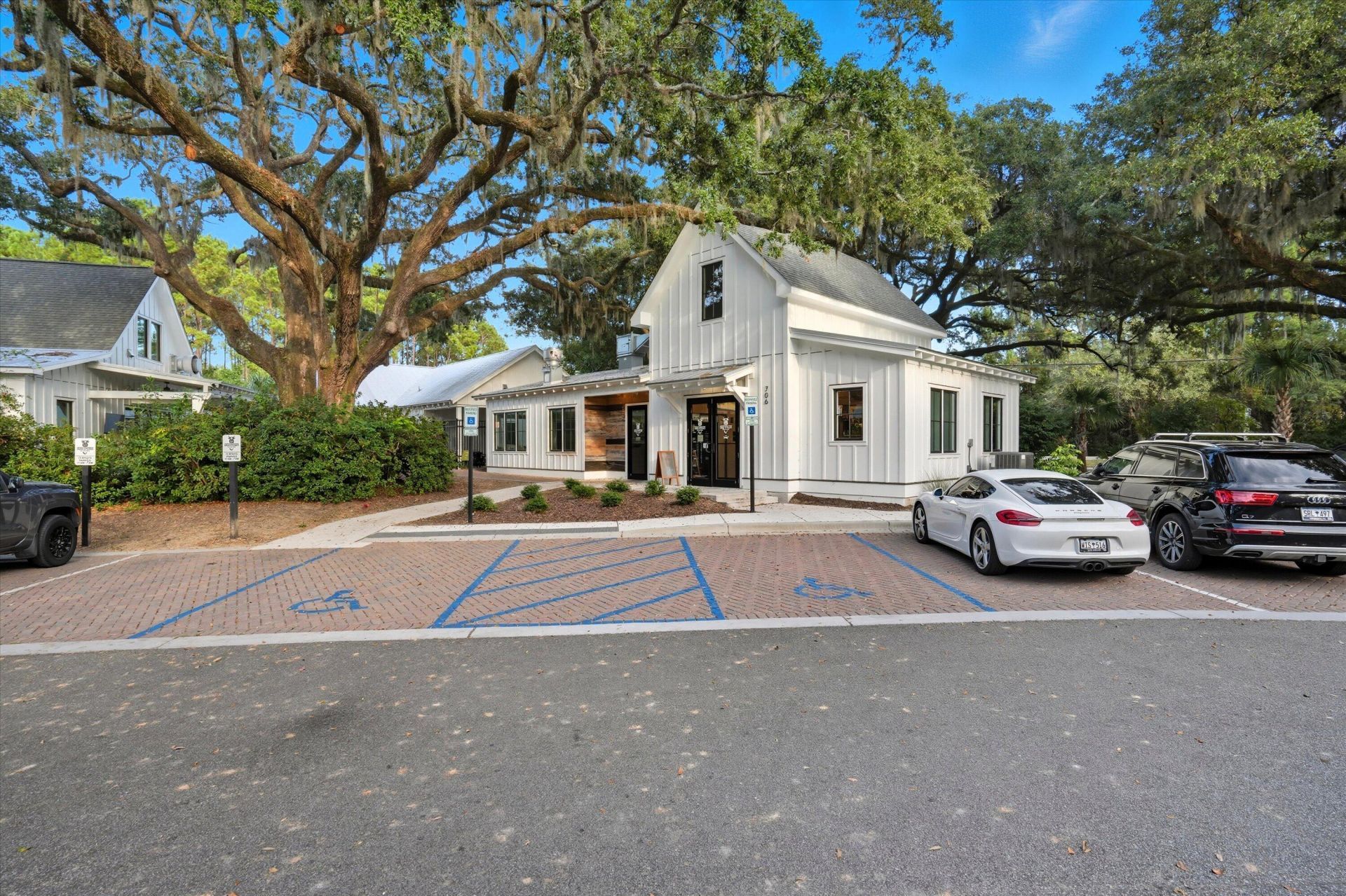 536 Hayes Park Boulevard Photo 34
