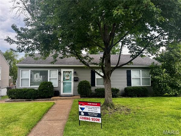 1375 Mobile Court , St Louis, MO 63139