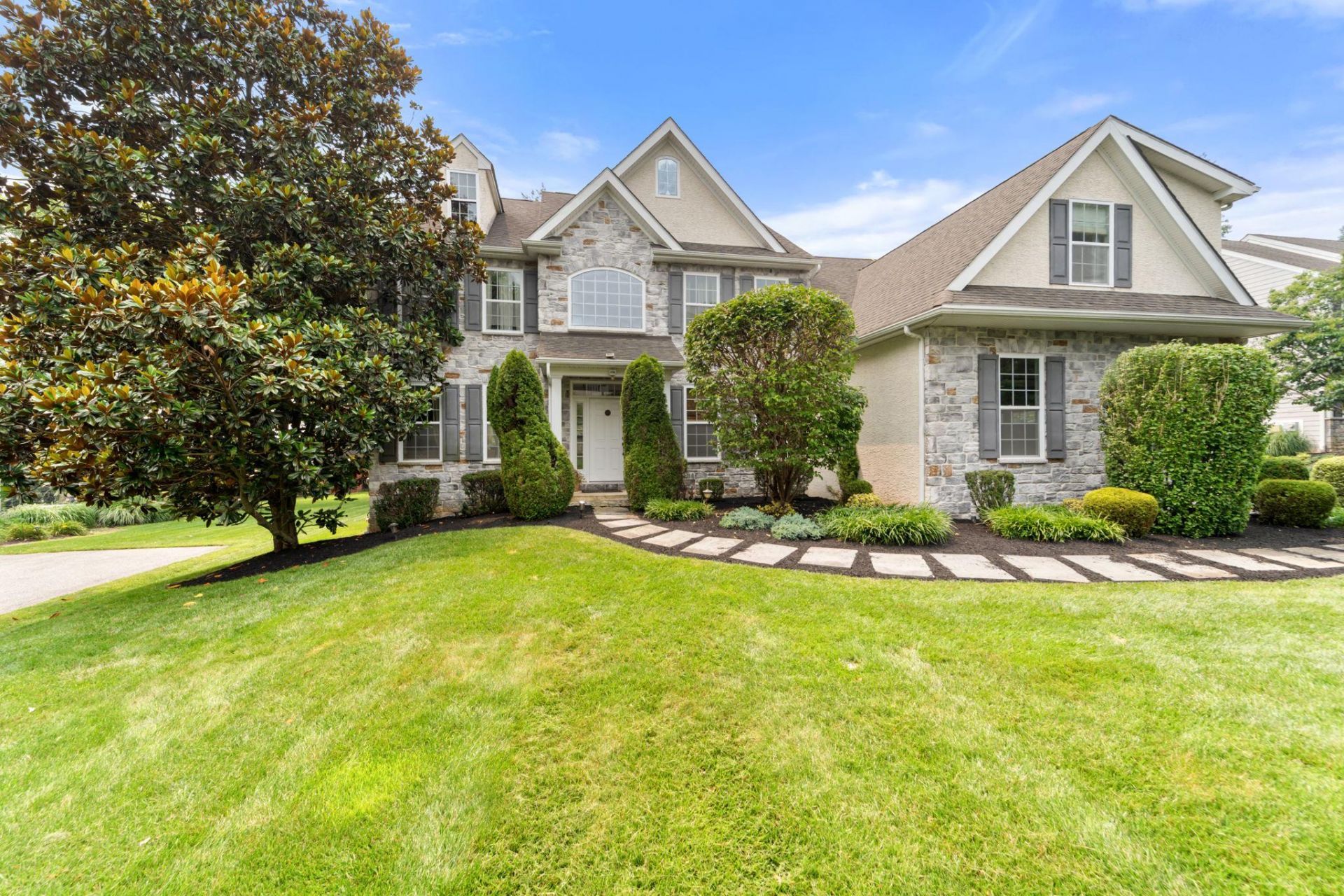 10 SPRINGHOUSE LANE, HAVERTOWN, PA 19083