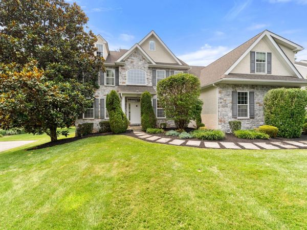 10 SPRINGHOUSE LANE, HAVERTOWN, PA 19083