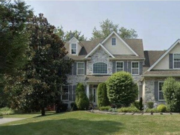 10 SPRINGHOUSE LANE, HAVERTOWN, PA 19083