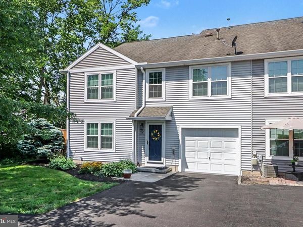 1320 N WEST STREET , CARLISLE, PA 17013
