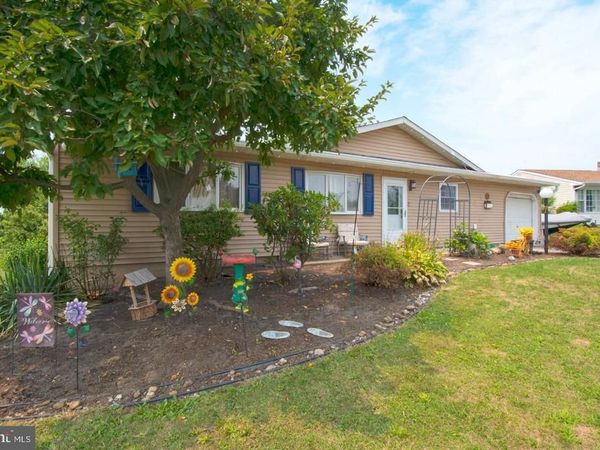 56 GRIDIRON ROAD, LEVITTOWN, PA 19057