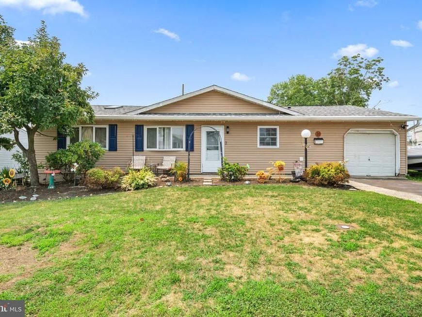 56 Gridiron Road, Levittown, PA 19057 Main Photo