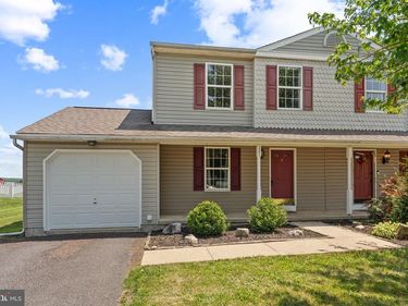 221 PENNWOOD DRIVE , RICHLANDTOWN, PA 18955