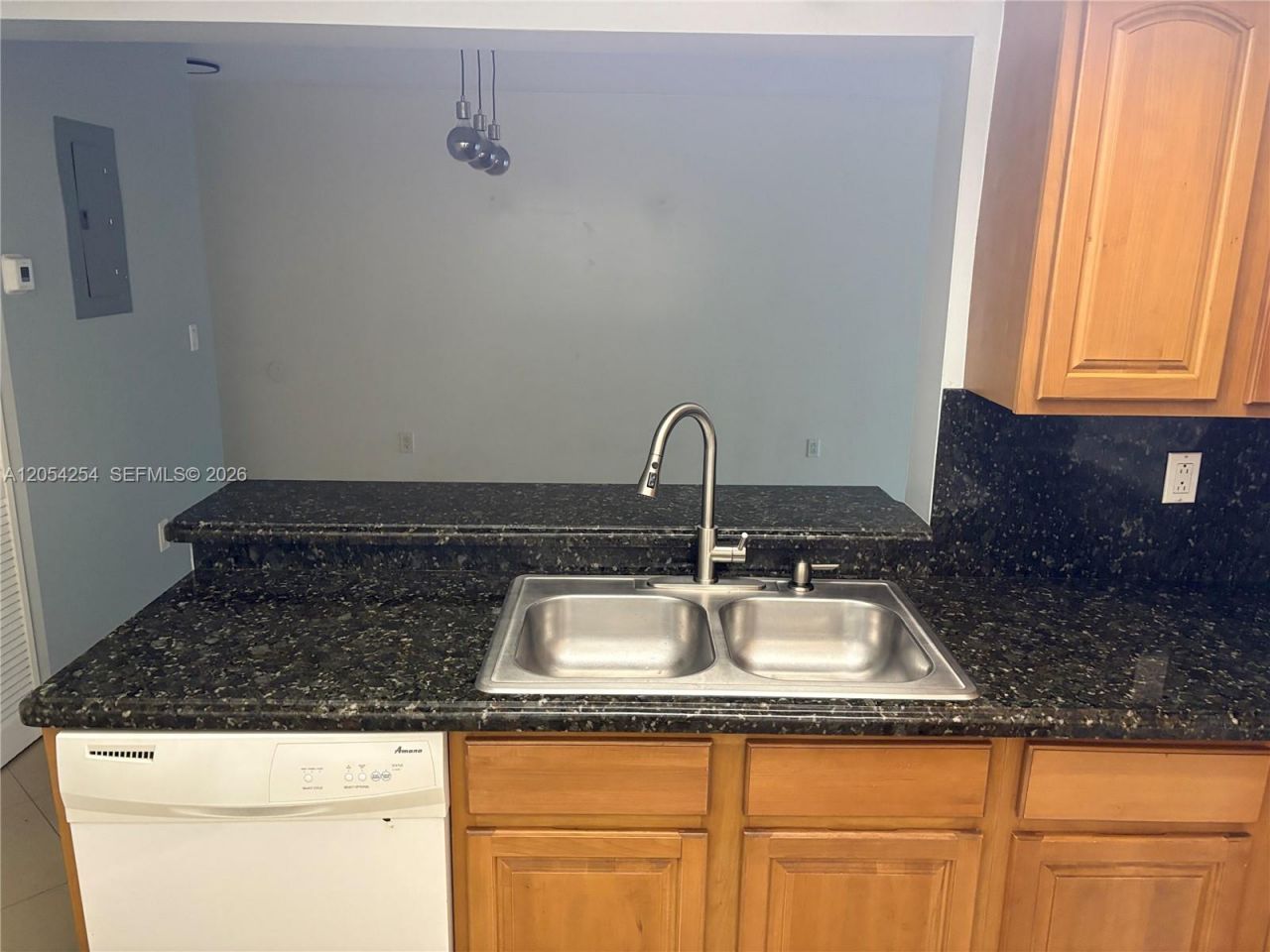 9711 Fontainebleau Blvd, Unit D106, Miami, FL 33172 Photo