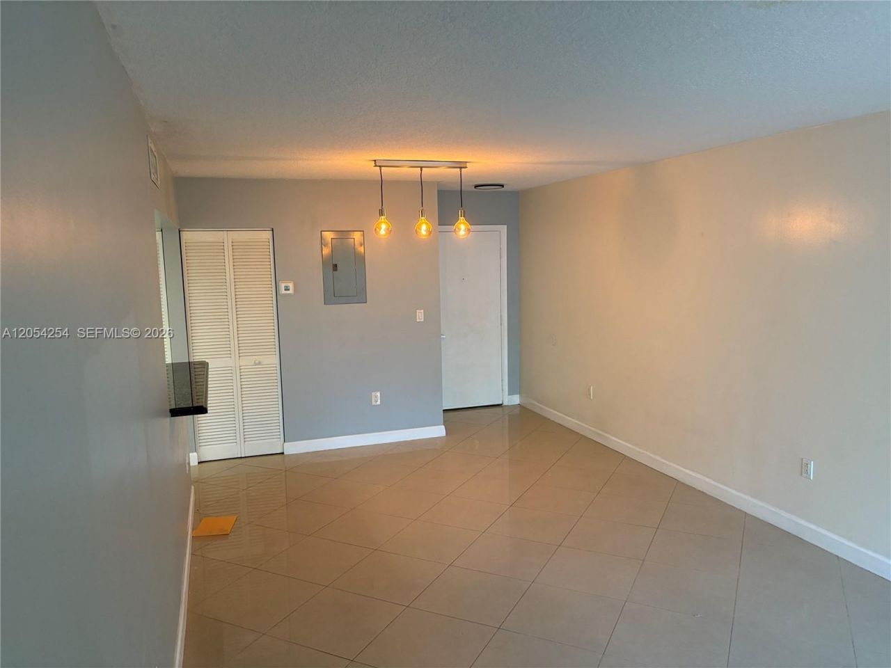 9711 Fontainebleau Blvd, Unit D106, Miami, FL 33172 Photo
