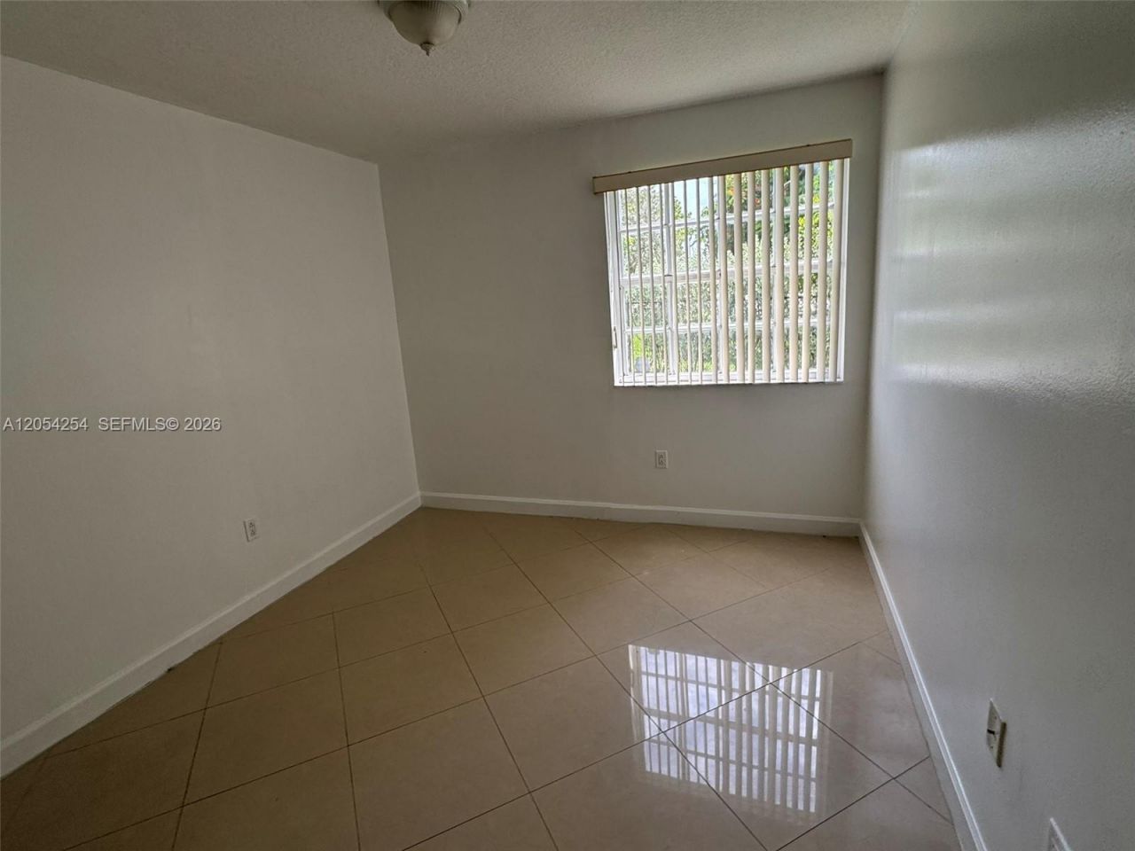 9711 Fontainebleau Blvd, Unit D106, Miami, FL 33172 Photo