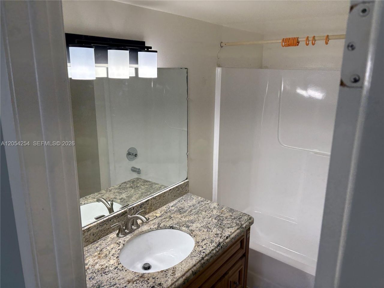 9711 Fontainebleau Blvd, Unit D106, Miami, FL 33172 Photo