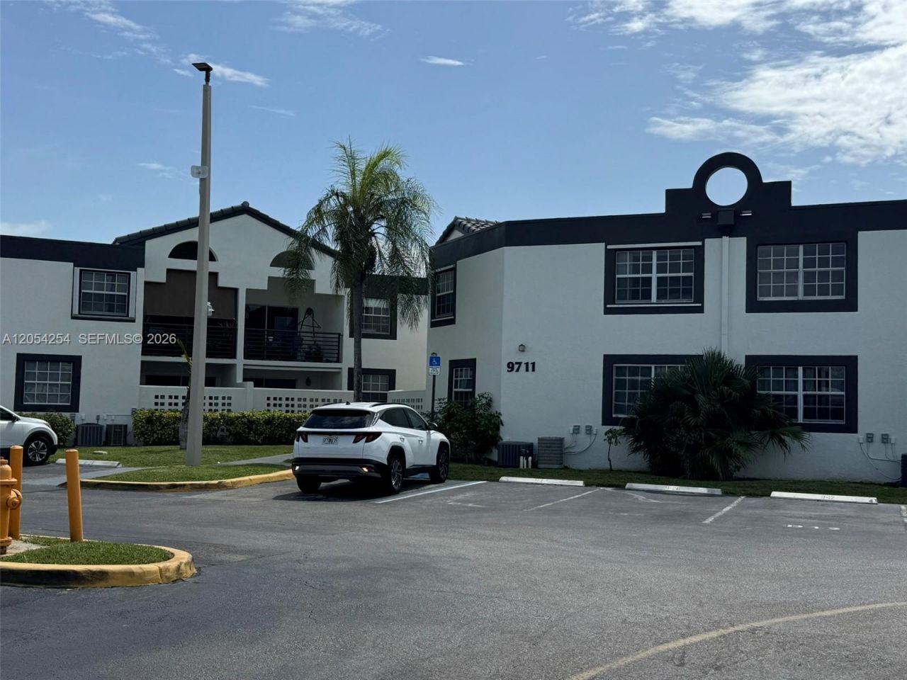 9711 Fontainebleau Blvd, Unit D106, Miami, FL 33172 Photo