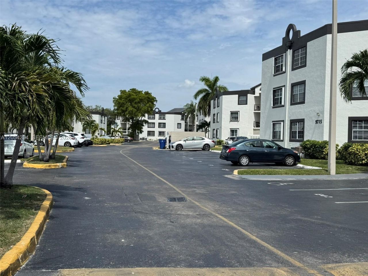 9711 Fontainebleau Blvd, Unit D106, Miami, FL 33172 Photo